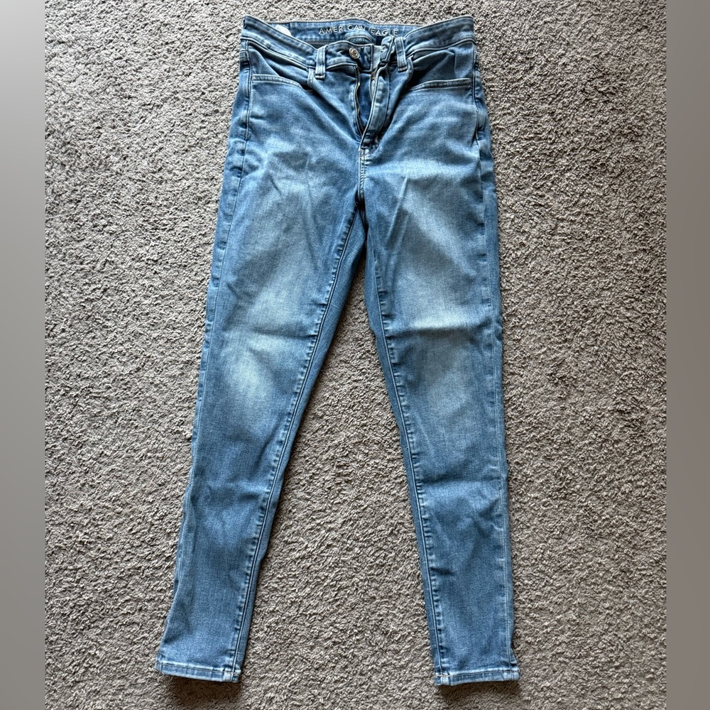 American Eagle Outfitters Light Blue Skinny Jeans